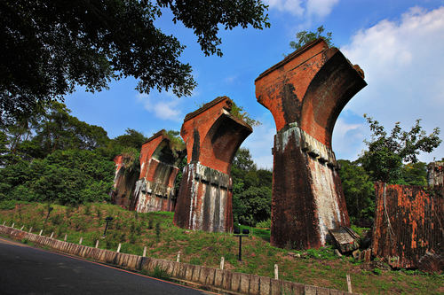 LongtengBrokenBridge 1